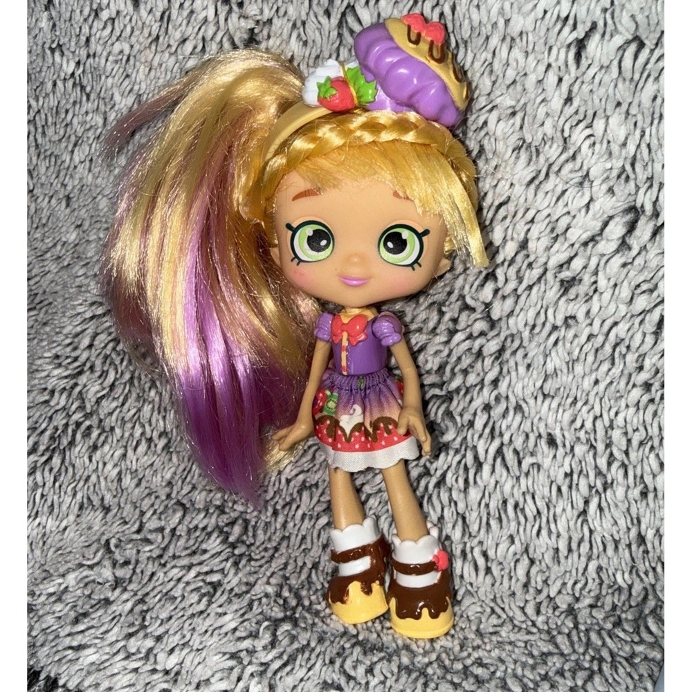 Shopkins Shoppies Doll 5" Pam Cake Doll. With Skirt, Headband, And Shoes